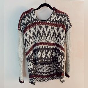 Free People Knit Sweater. Lightly worn - like new. M